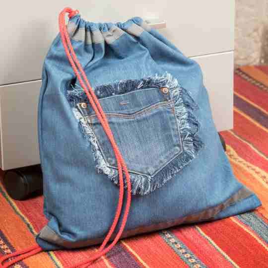 Drawstring bags & Pouches